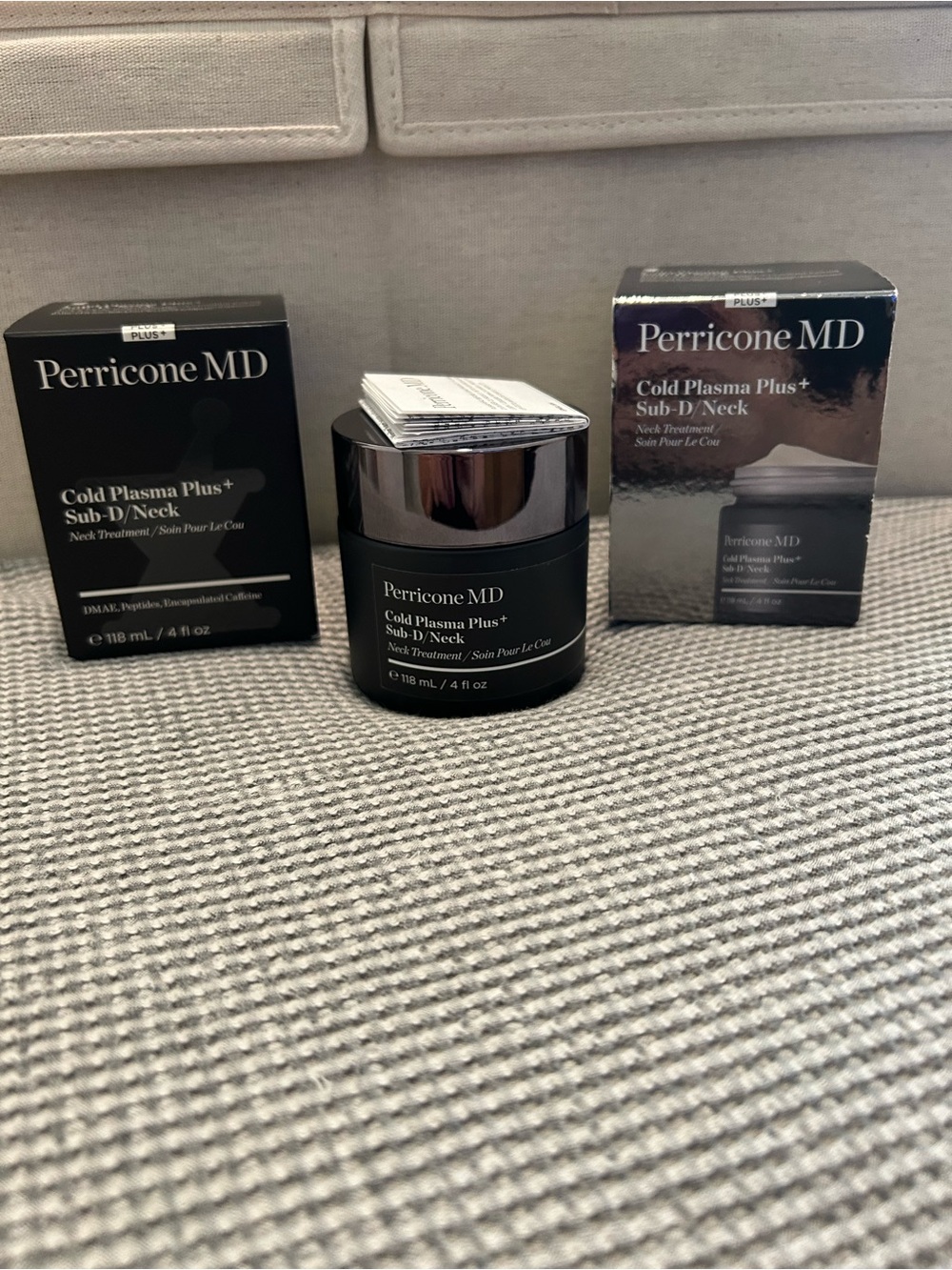 Perricone MD Cold Plasma Plus+ Sub-D/Neck Moisturizer in Black and Silver